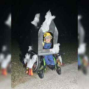 Alternative view of Minion to the Moon