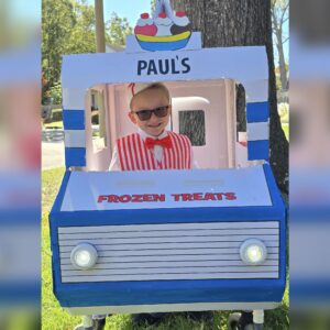 Alternative view of Paul Thomas' Ice Cream Truck